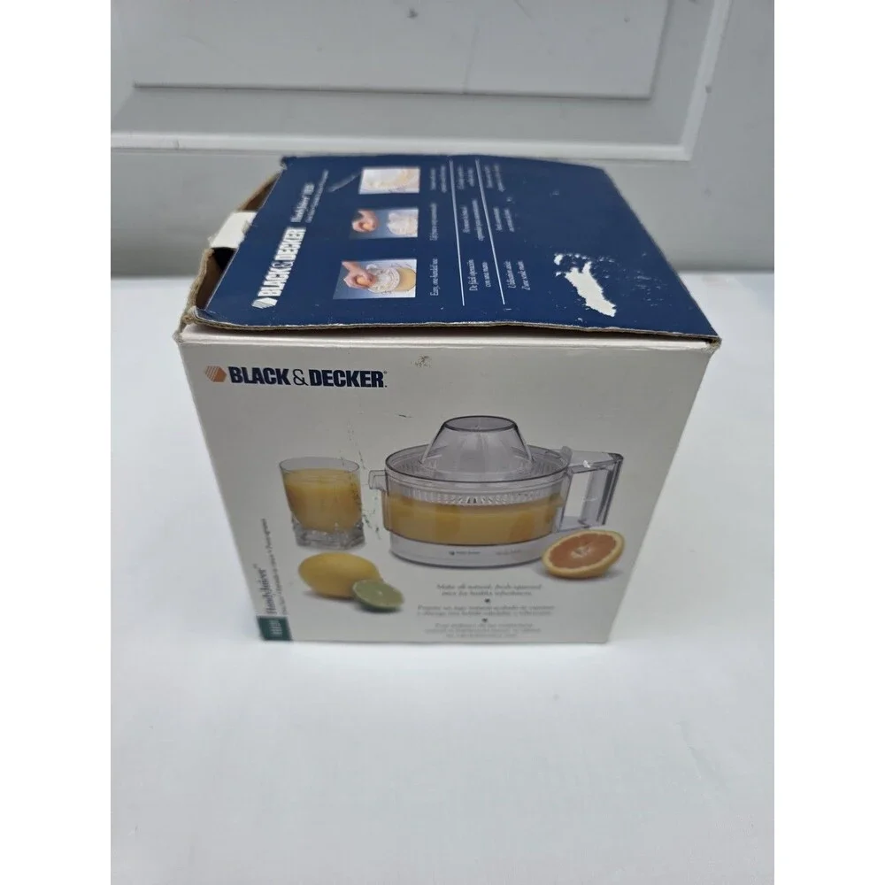 Black & Decker HJ28 Electric Handy Citrus/Fruit Juicer W/ Easy Pour